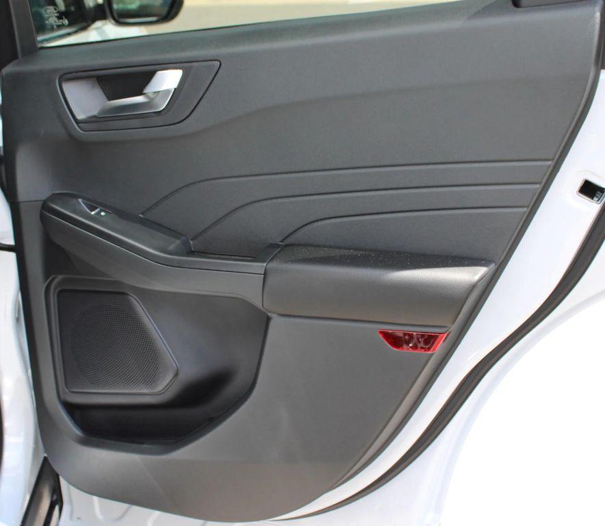 new 2025 Ford Escape PHEV car, priced at $39,550