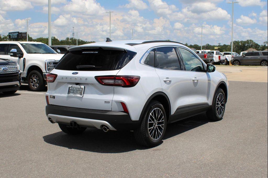 new 2025 Ford Escape PHEV car, priced at $39,550