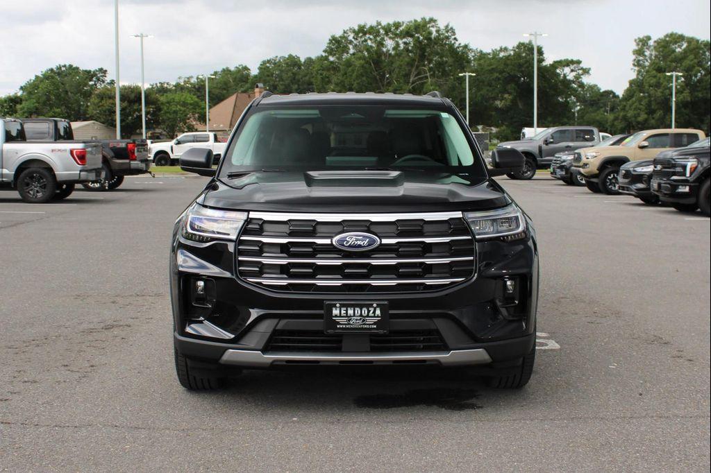 new 2025 Ford Explorer car, priced at $40,245