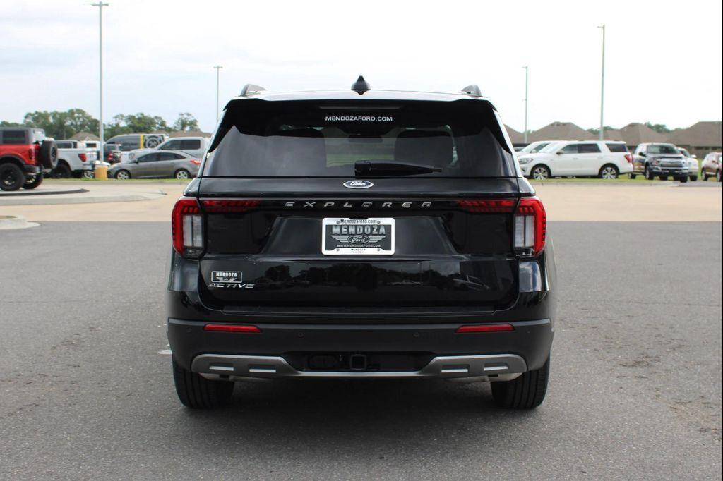 new 2025 Ford Explorer car, priced at $40,245