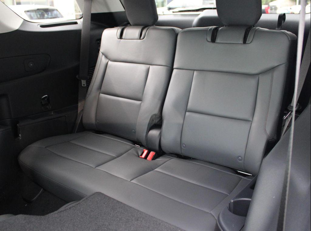new 2025 Ford Explorer car, priced at $40,245