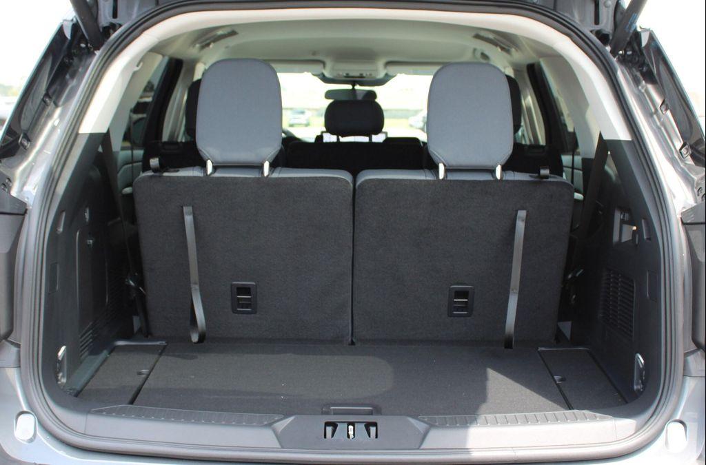 new 2025 Ford Explorer car, priced at $41,540