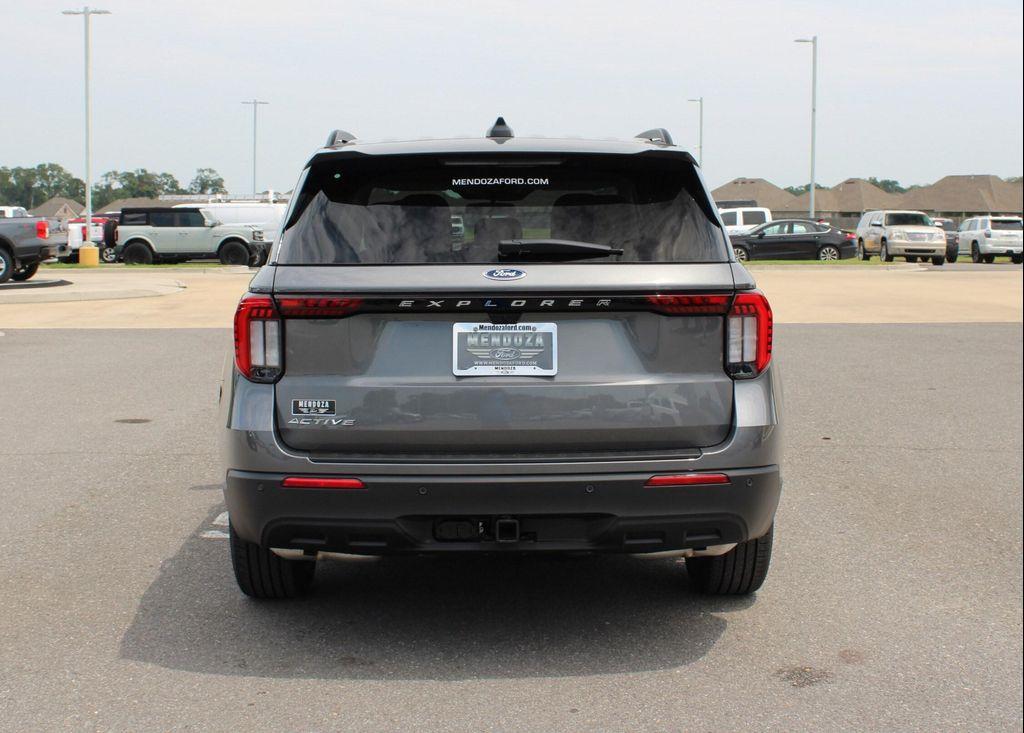 new 2025 Ford Explorer car, priced at $41,540
