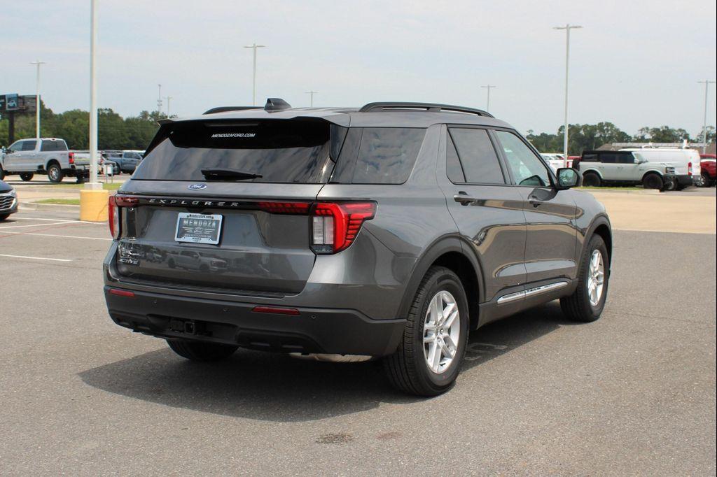 new 2025 Ford Explorer car, priced at $41,540
