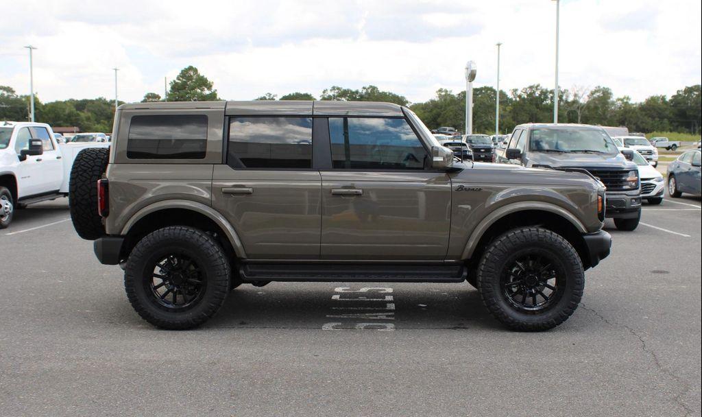 new 2025 Ford Bronco car, priced at $62,200