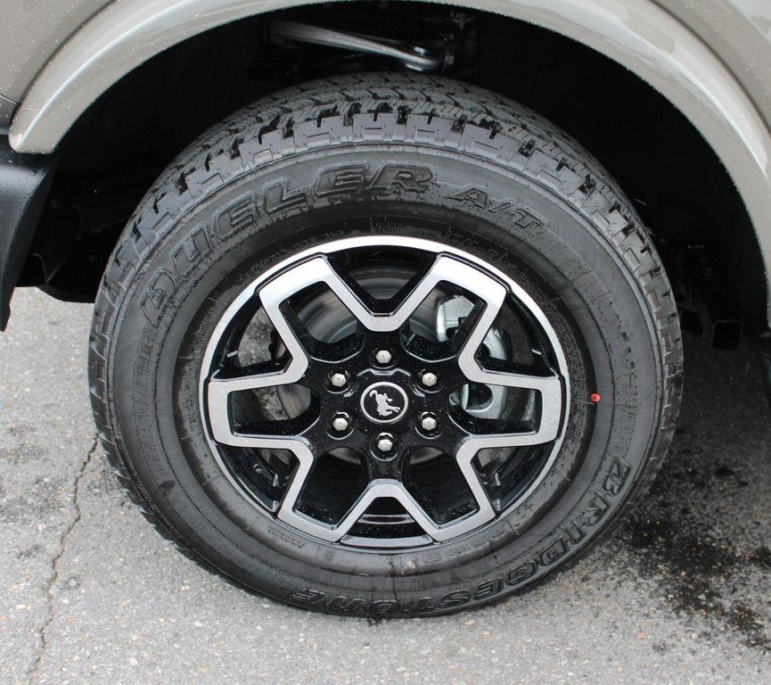 new 2025 Ford Bronco car, priced at $59,205
