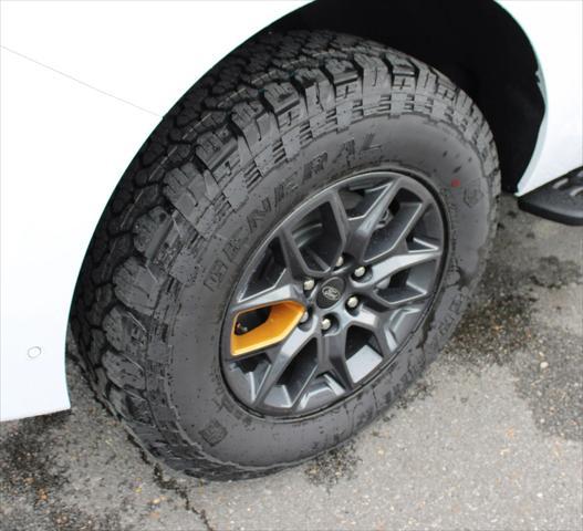 new 2025 Ford Expedition car, priced at $84,040