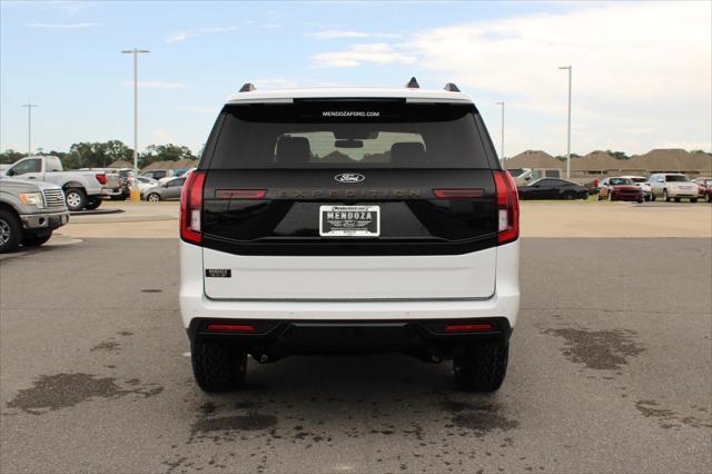 new 2025 Ford Expedition car, priced at $84,040