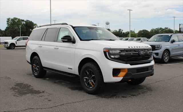 new 2025 Ford Expedition car, priced at $84,040