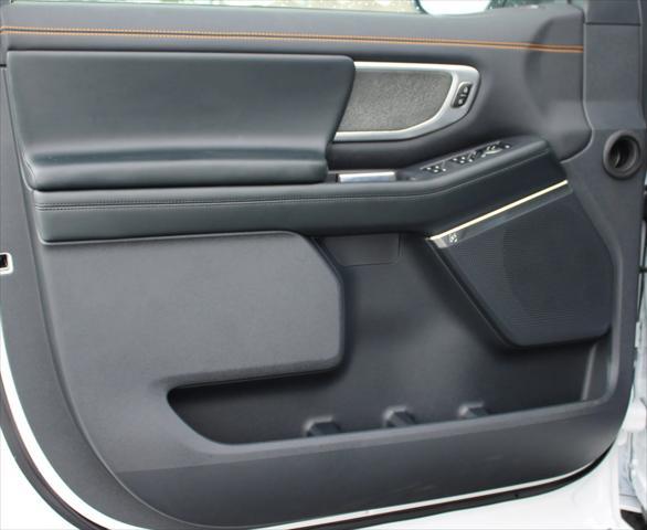 new 2025 Ford Expedition car, priced at $84,040