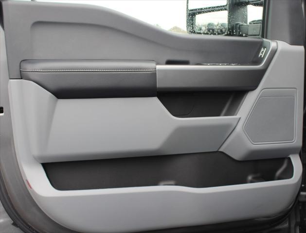 new 2025 Ford F-250 car, priced at $61,640