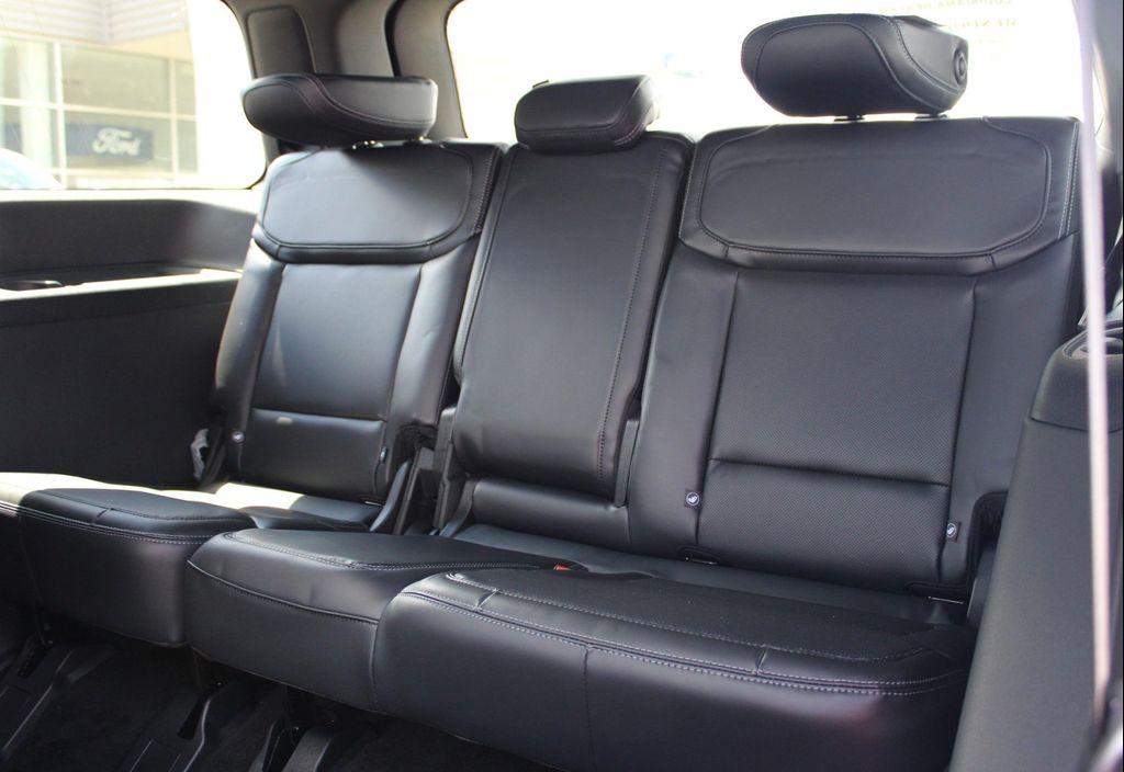 new 2025 Ford Expedition car, priced at $85,725