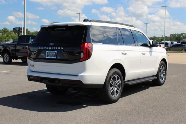 new 2025 Ford Expedition car, priced at $67,205