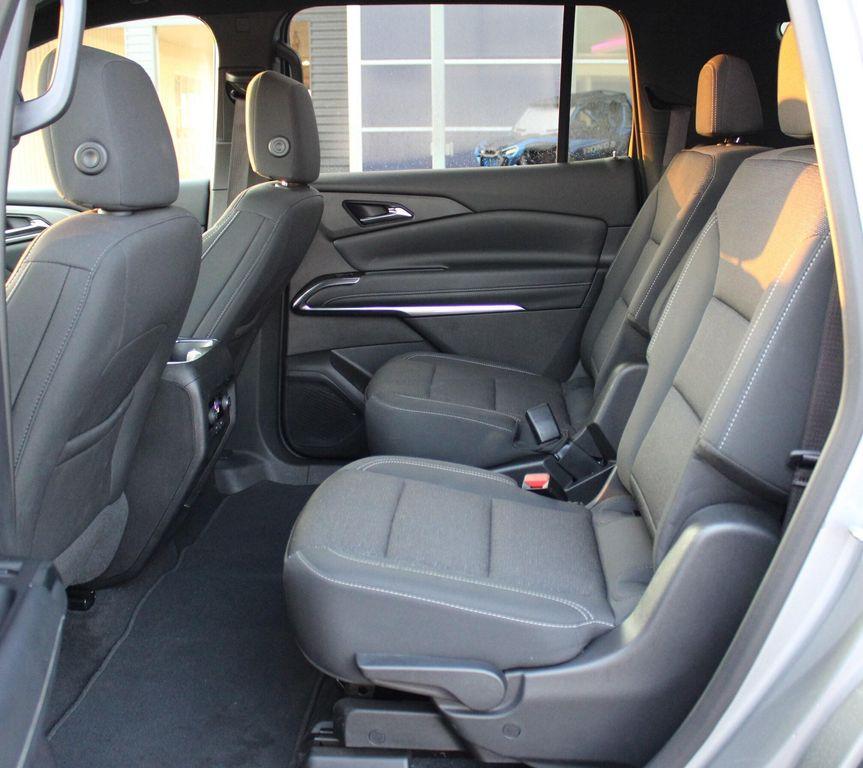 used 2025 Chevrolet Traverse car, priced at $38,877