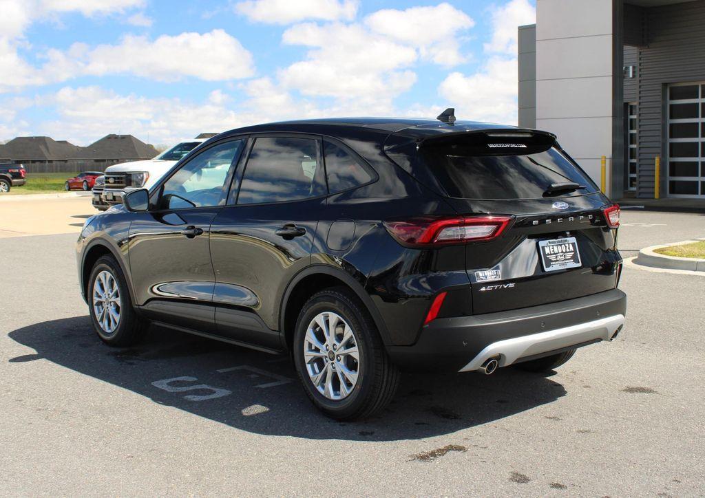 new 2025 Ford Escape car, priced at $29,815
