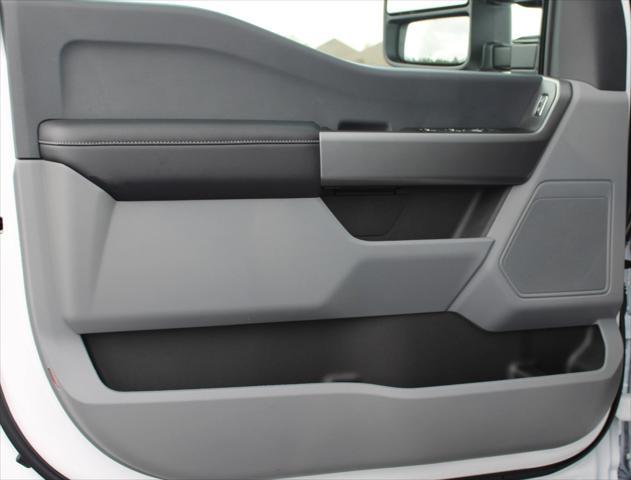 new 2025 Ford F-250 car, priced at $70,645