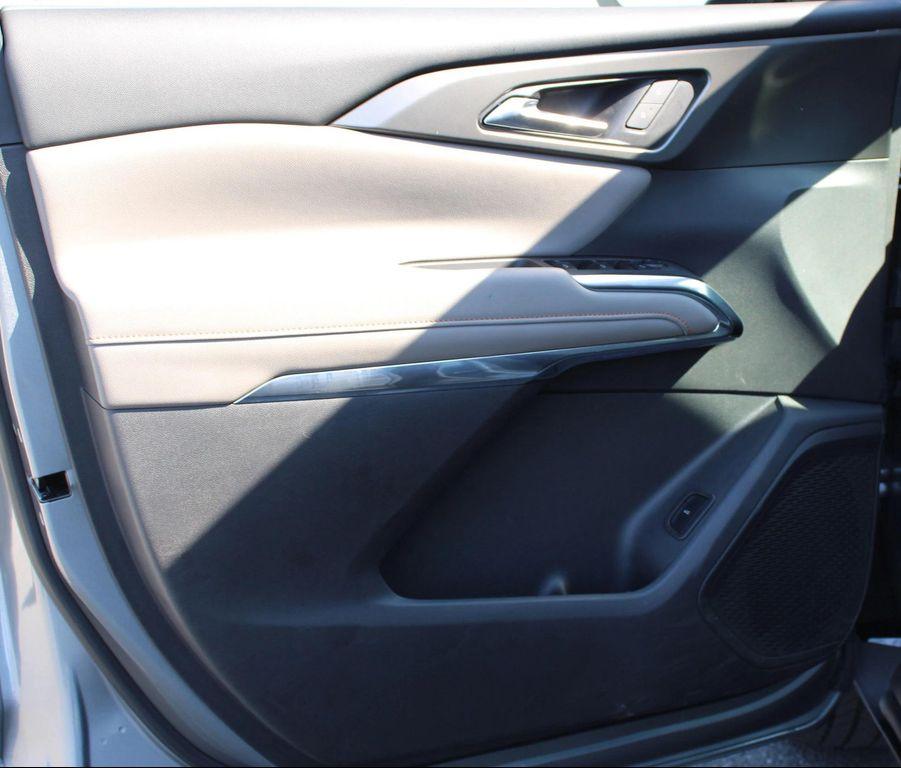 used 2025 Chevrolet Traverse car