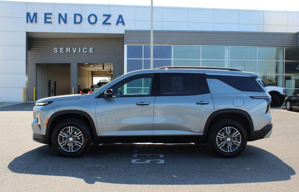 used 2025 Chevrolet Traverse car