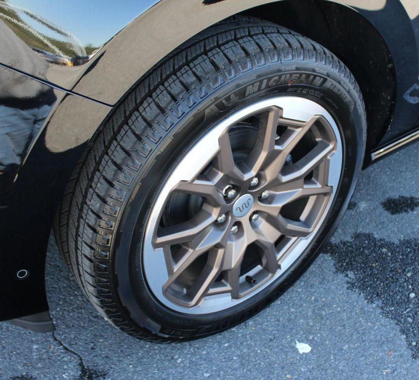 new 2025 Ford Expedition car, priced at $87,115