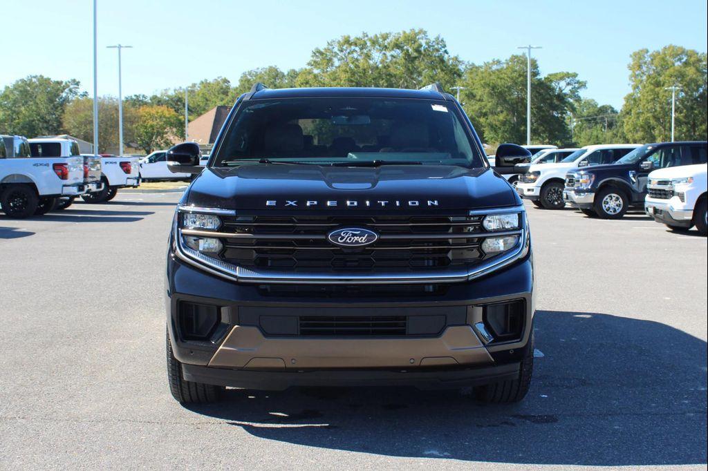 new 2025 Ford Expedition car, priced at $87,115
