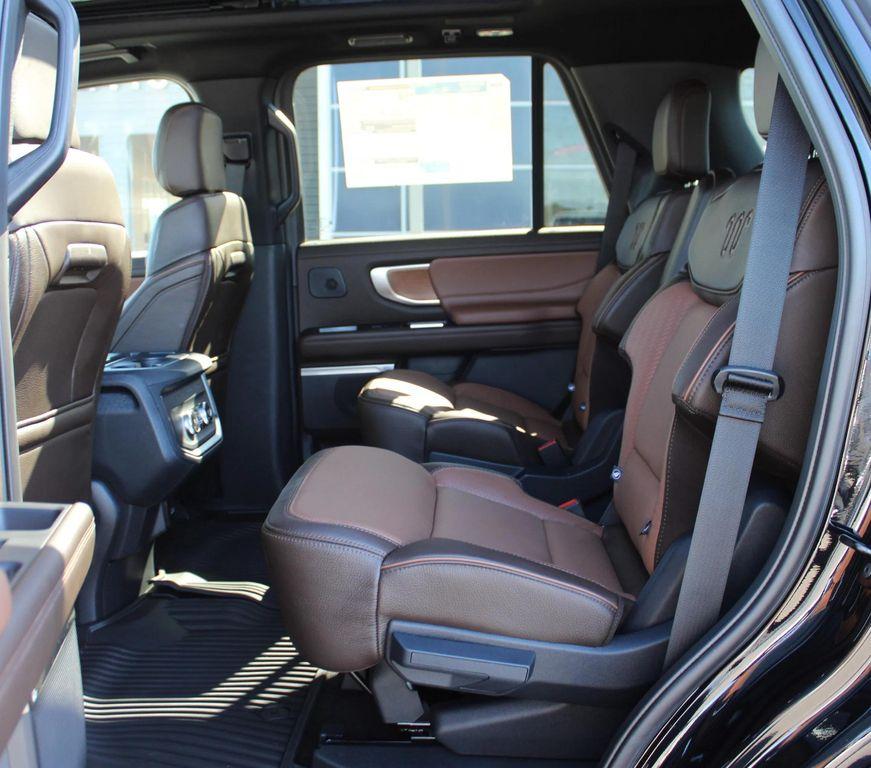 new 2025 Ford Expedition car, priced at $87,115