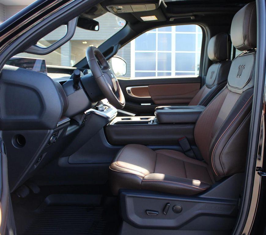 new 2025 Ford Expedition car, priced at $87,115