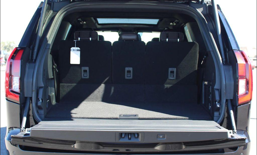 new 2025 Ford Expedition car, priced at $87,115