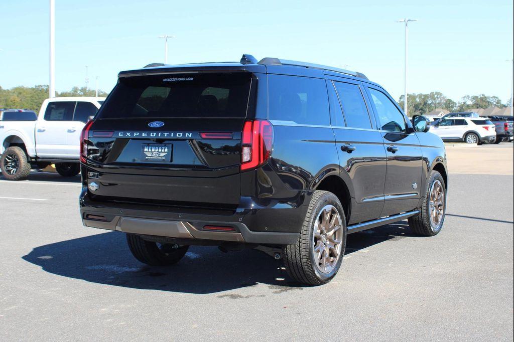 new 2025 Ford Expedition car, priced at $87,115