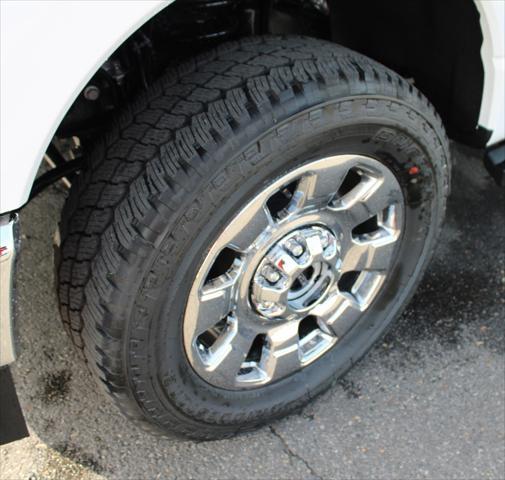 new 2025 Ford F-250 car, priced at $69,055