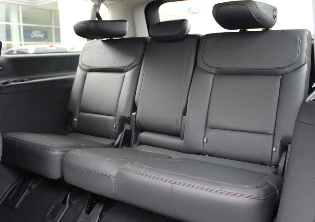 new 2025 Ford Expedition Max car, priced at $72,905