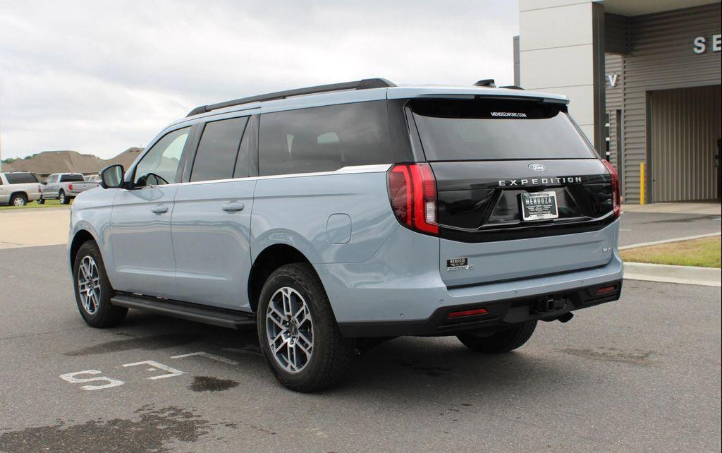 new 2025 Ford Expedition Max car, priced at $72,905