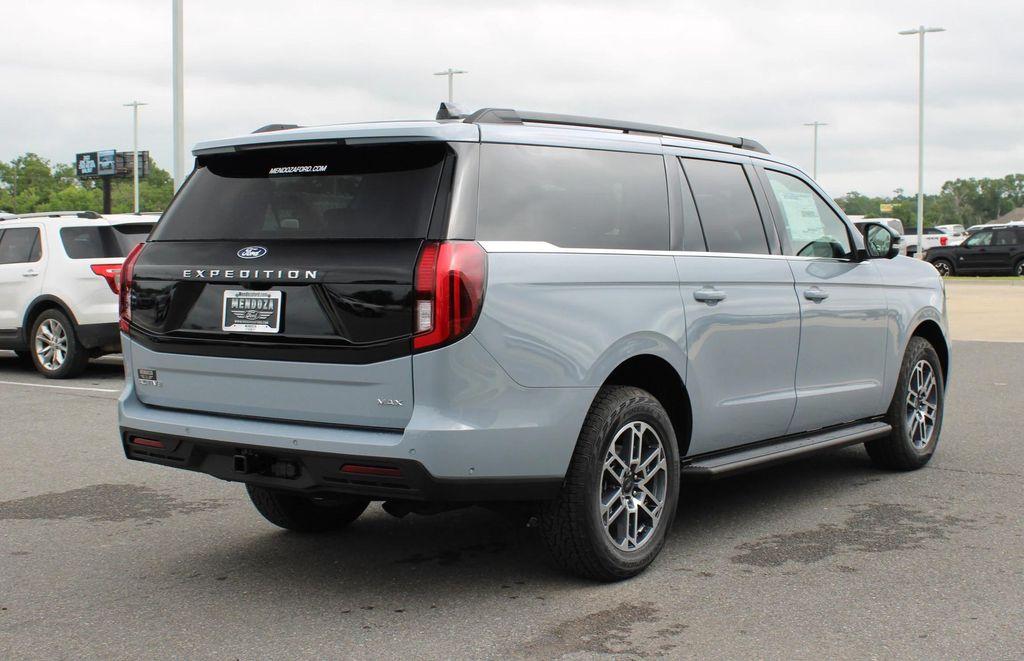 new 2025 Ford Expedition Max car, priced at $72,905