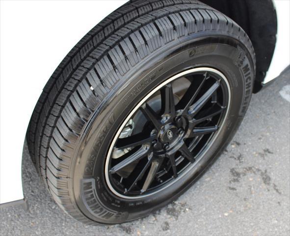 used 2024 Ford Maverick car, priced at $35,557