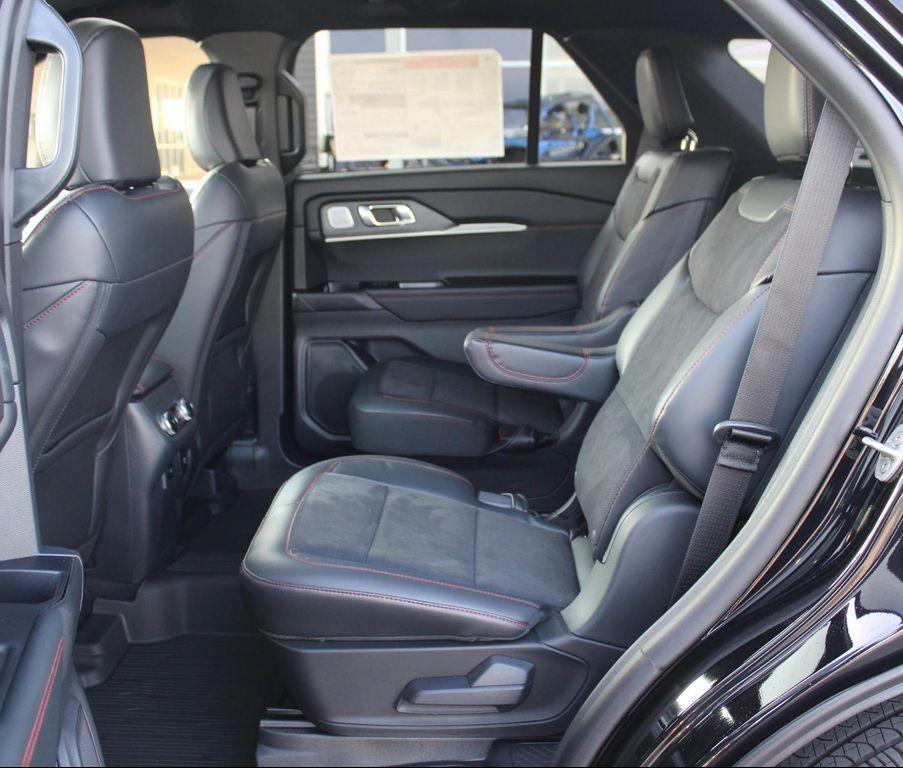 new 2025 Ford Explorer car, priced at $62,610