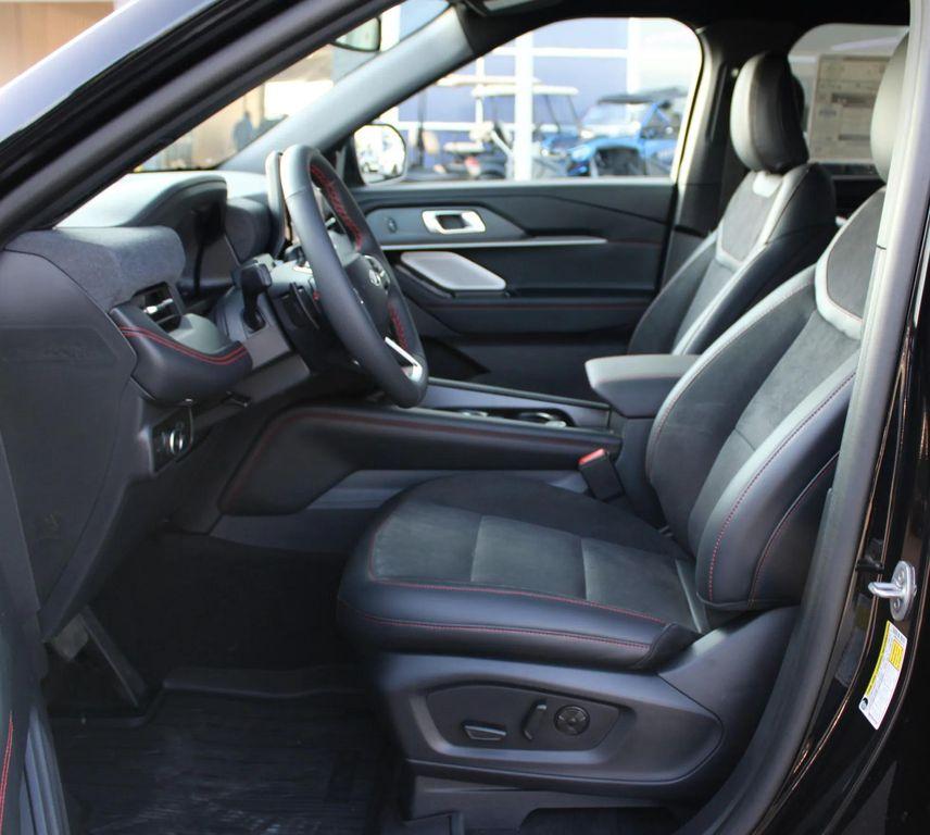 new 2025 Ford Explorer car, priced at $62,610
