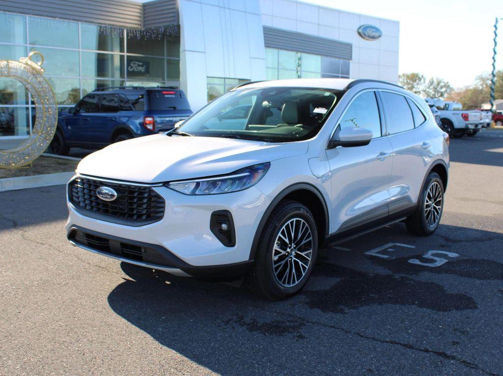 new 2025 Ford Escape PHEV car, priced at $32,055