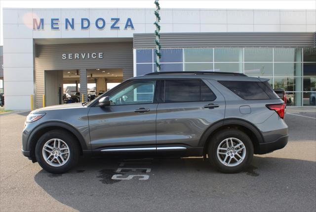 new 2025 Ford Explorer car, priced at $40,850