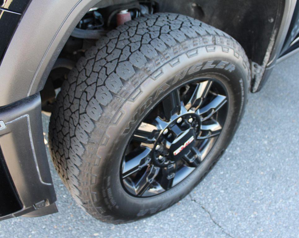 used 2025 GMC Sierra 2500 car, priced at $78,917