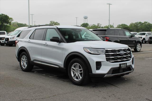 new 2025 Ford Explorer car, priced at $38,748