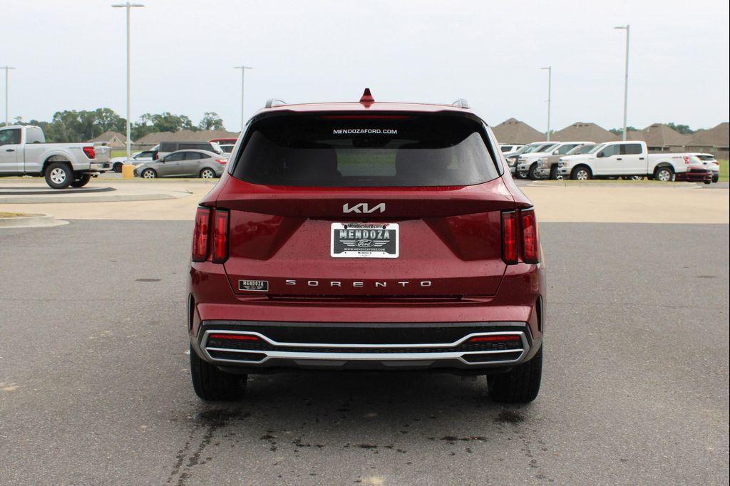 used 2022 Kia Sorento car, priced at $23,847