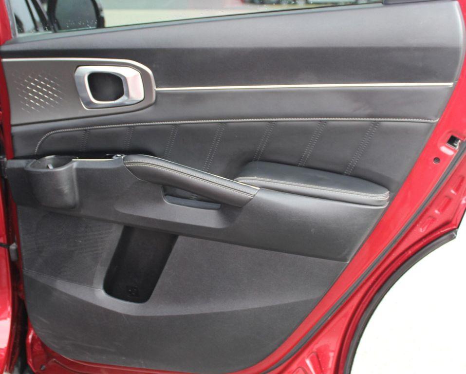 used 2022 Kia Sorento car, priced at $23,847