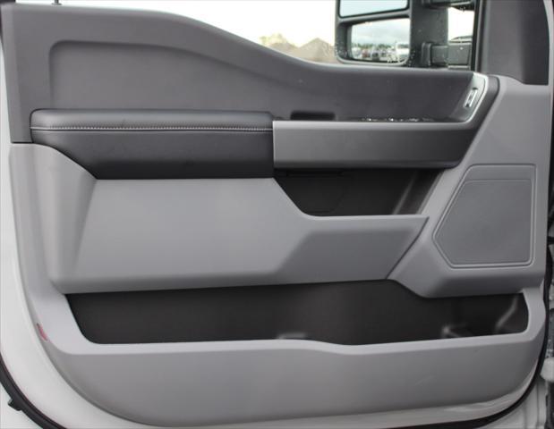 new 2025 Ford F-250 car, priced at $61,970