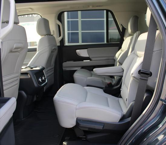 new 2025 Ford Expedition car, priced at $69,350