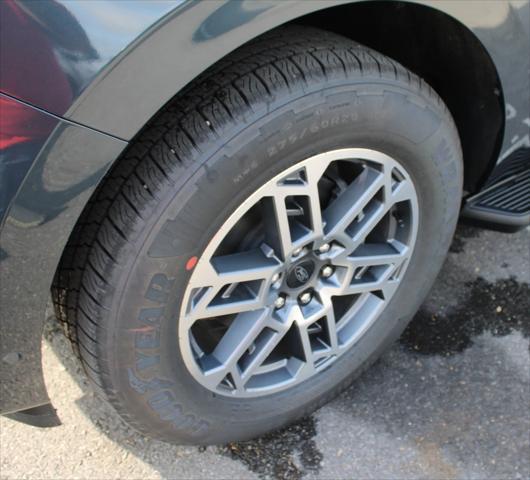 new 2025 Ford Expedition car, priced at $69,350