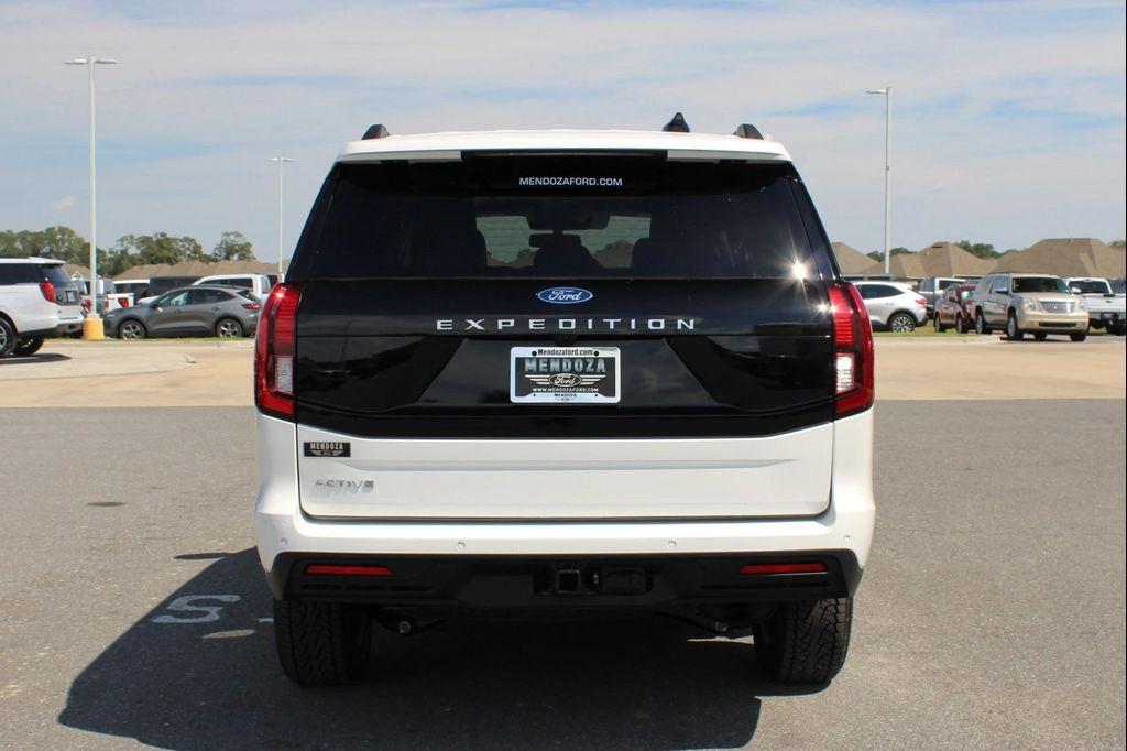 new 2025 Ford Expedition car, priced at $73,480