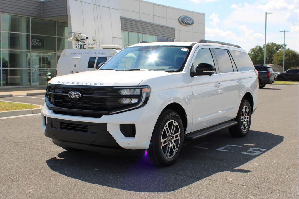 new 2025 Ford Expedition car, priced at $73,480