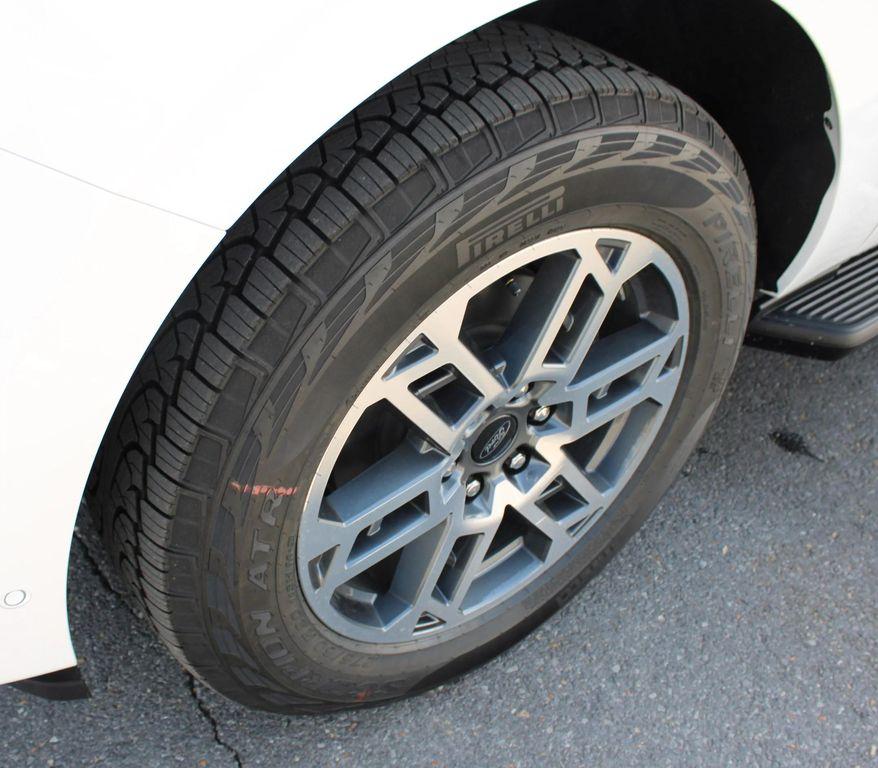 new 2025 Ford Expedition car, priced at $73,480