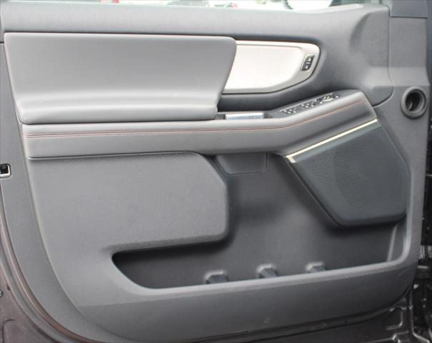 new 2025 Ford Expedition car, priced at $68,705