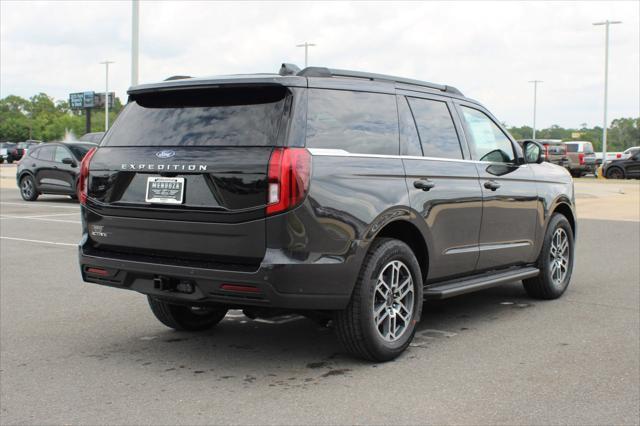 new 2025 Ford Expedition car, priced at $68,705