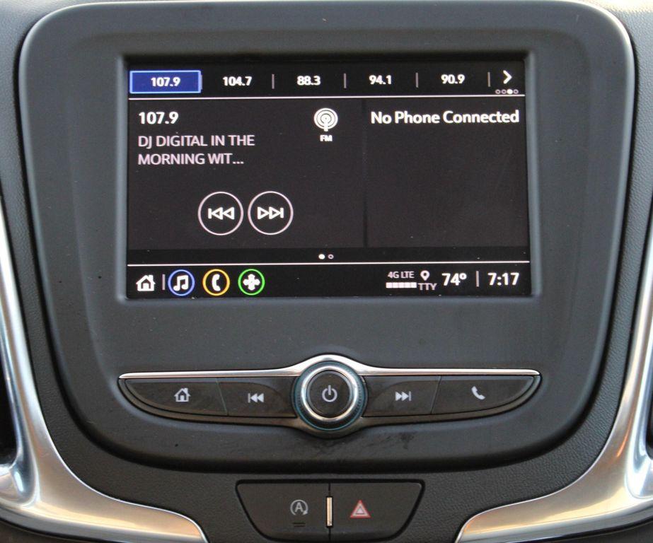 used 2022 Chevrolet Equinox car, priced at $18,637